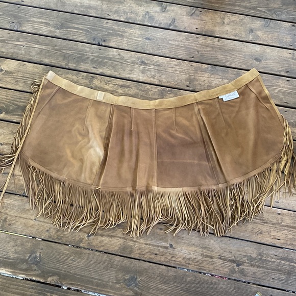 Vintage 1970s José Luis Suede Fringe Skirt - Picture 12 of 13